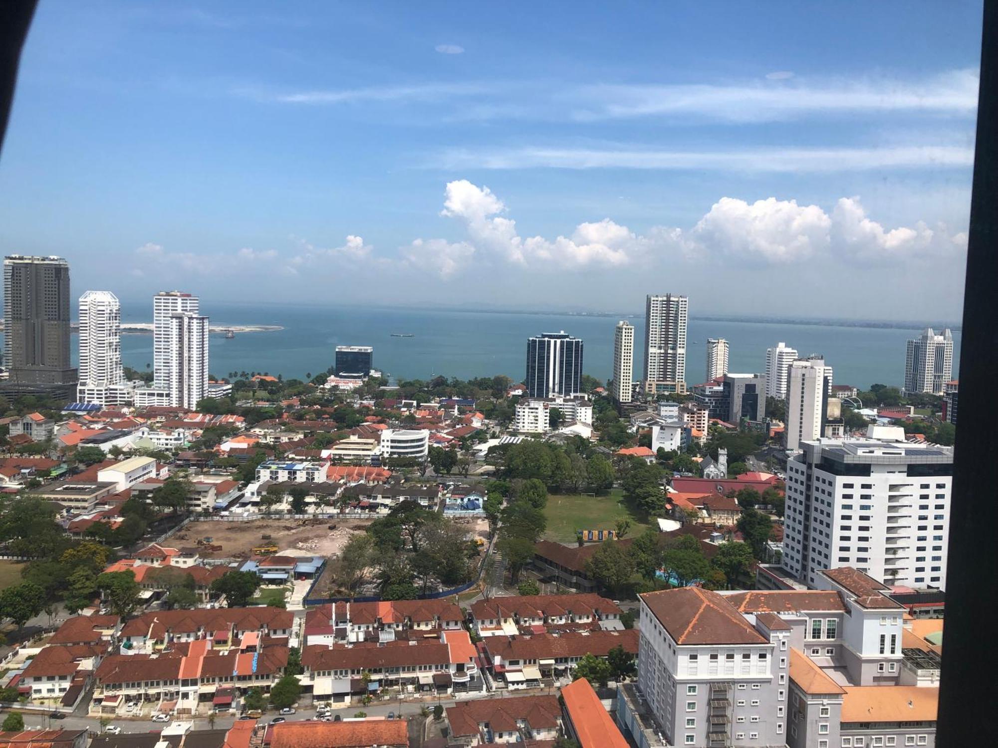 Tropicana 218 Macalister Netflix Unit By Blue Sky Holidays George Town Exterior photo